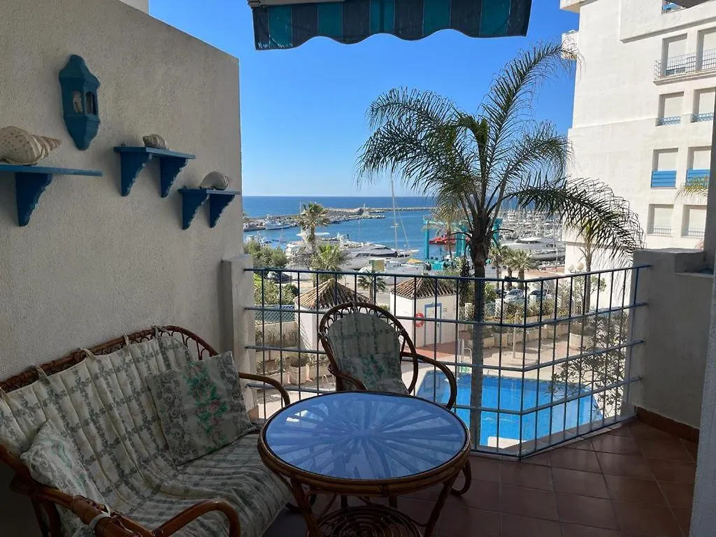 Lyrioshomes Precioso Apartamento Puerto De Estepona Spain