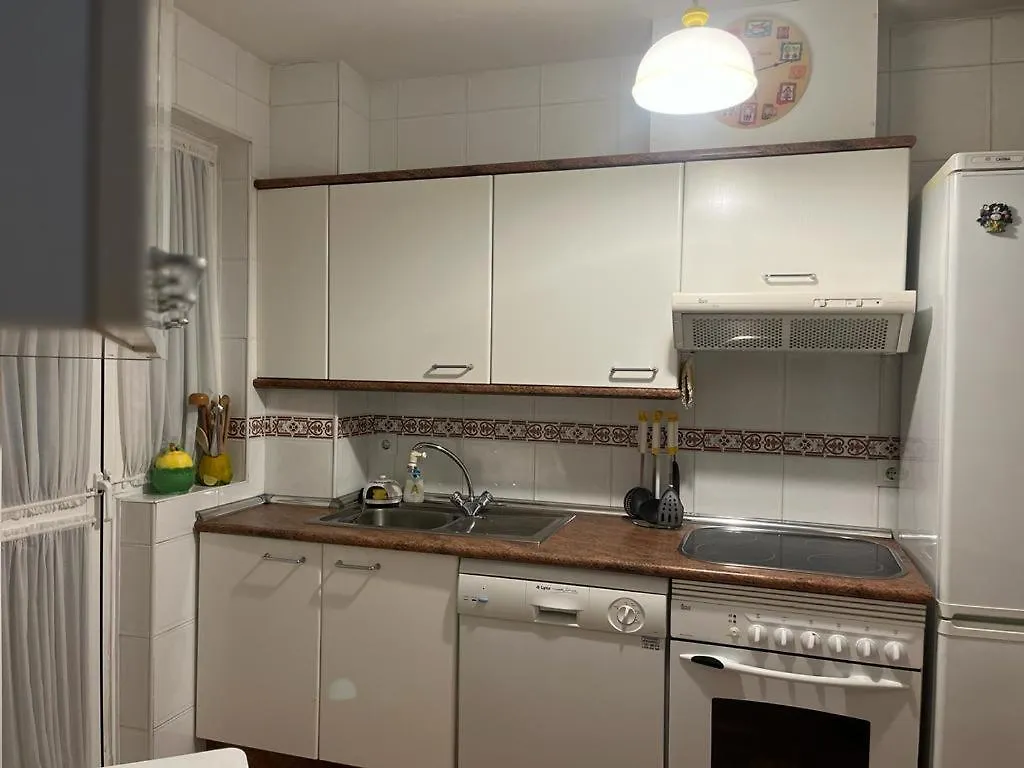 Lyrioshomes Precioso Apartamento Puerto De Estepona 0*,  Spain
